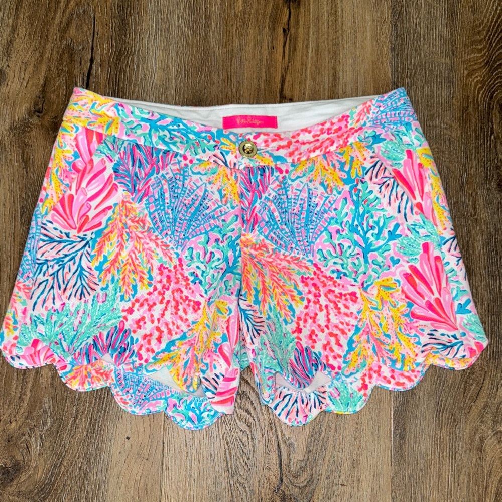 Lilly Pulitzer Buttercup Scallop Hem Short